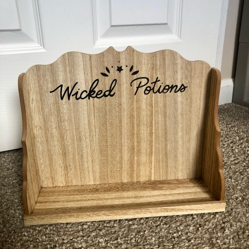 🧡5 for $20🧡 Target “Wicked Potions” Halloween Decor Seasonal Display Shelf